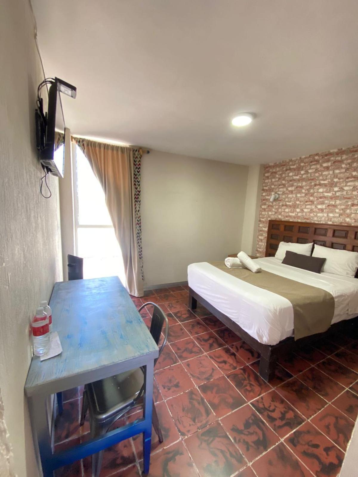 Hotel Flamingos Гуадалахара Екстериор снимка